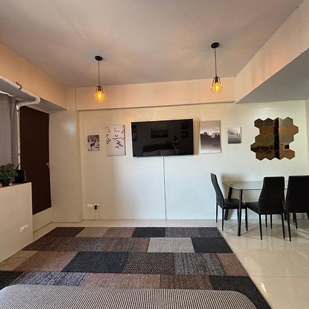 One Palm Tree Villas Short Walk Via Runway Manila Naia T3 Пасай Екстериор снимка